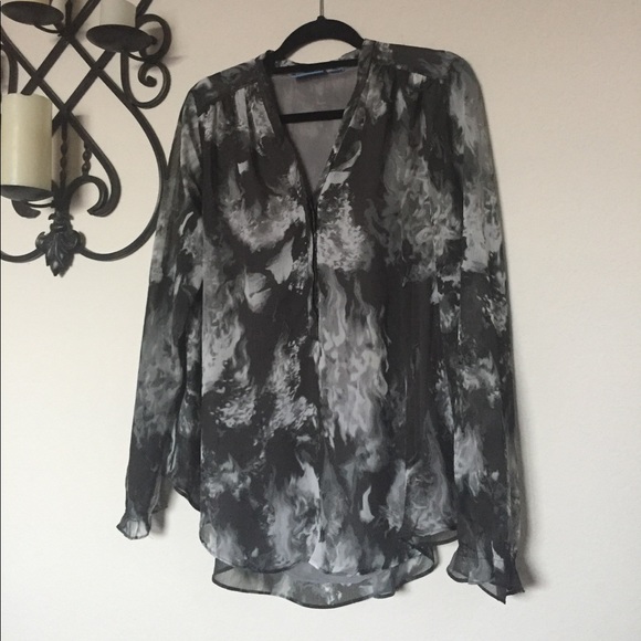 Simply Vera Vera Wang Tops - Simply Vera Bera Wang Abstract Print L/S Tunic L